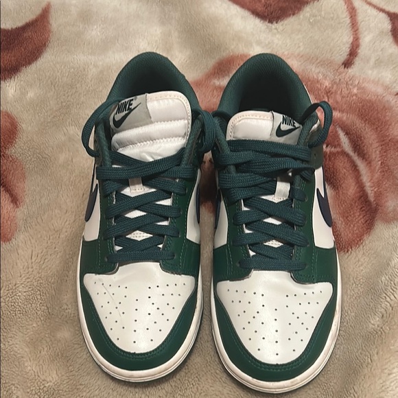 Nike Other - Nike Forest Green and White Sneakers